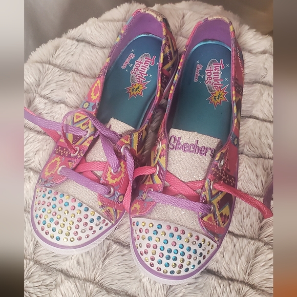 Sketches twinkle toes - Picture 1 of 5